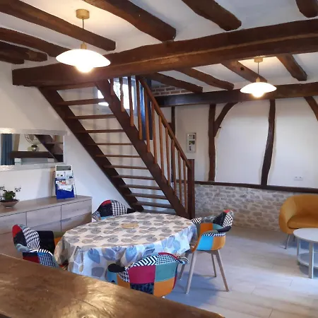 Dom wakacyjny Les Maisons Du Theatre Romain Le Vieil-Evreux